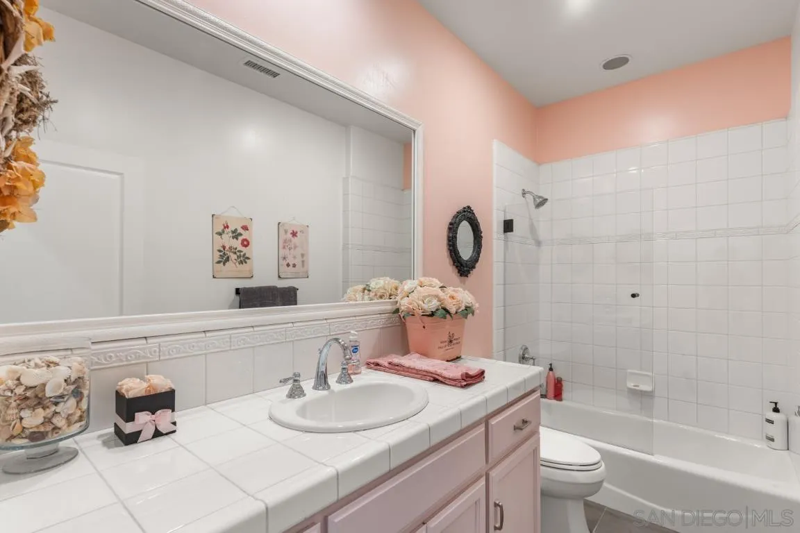 1195 Via Encinos Drive Fallbrook, CA 92028 - Photo 19 of 41