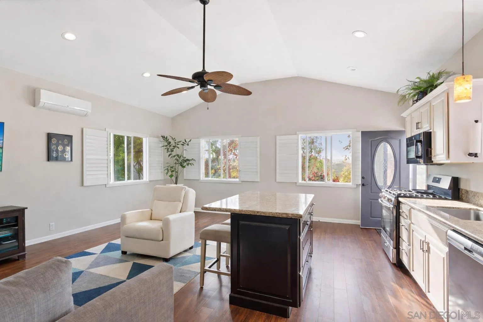 1195 Via Encinos Drive Fallbrook, CA 92028 - Photo 34 of 41