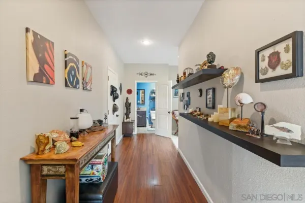 $1,350,000 | 1195 Via Encinos Drive, Fallbrook, CA 92028