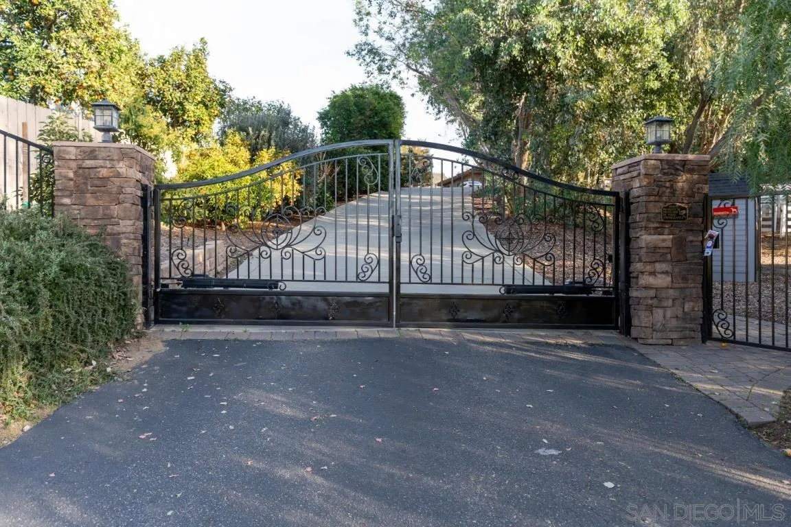 1195 Via Encinos Drive Fallbrook, CA 92028 - Photo 39 of 39