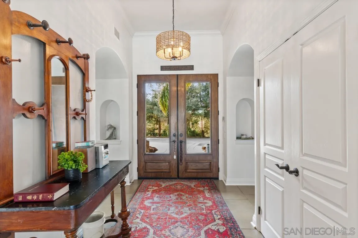 1195 Via Encinos Drive Fallbrook, CA 92028 - Photo 4 of 39