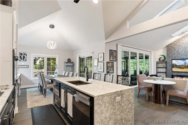 $720,000 | 407 Greystone Lane, Sunrise Beach, MO 65079