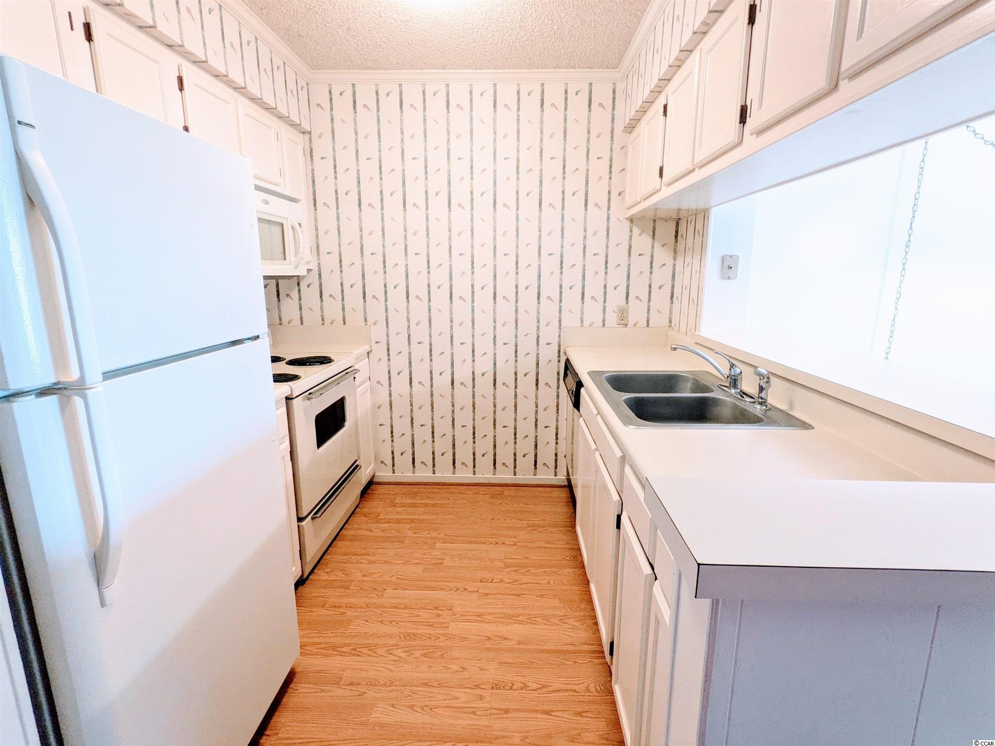 2204 Cypress Pointe, Unit B204 Manning, SC 29102 - Photo 3 of 24