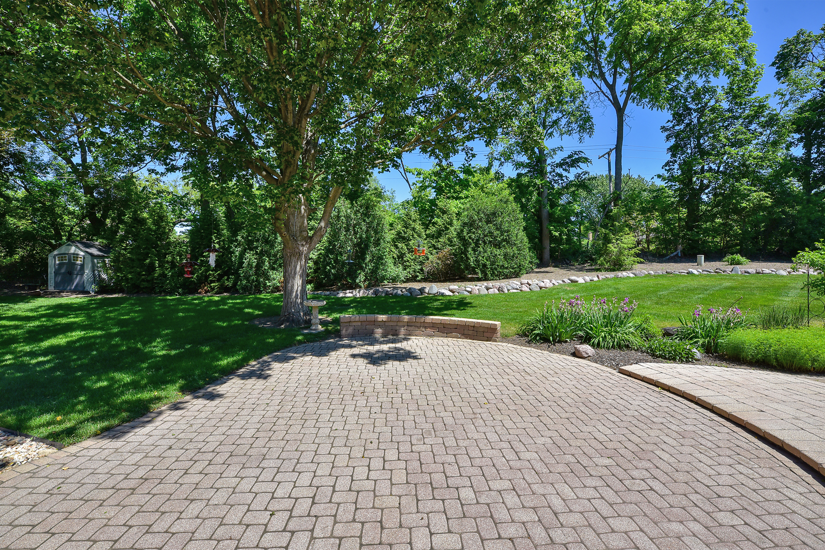 381 Grayfriars Lane Inverness, IL 60067 - Photo 32 of 37