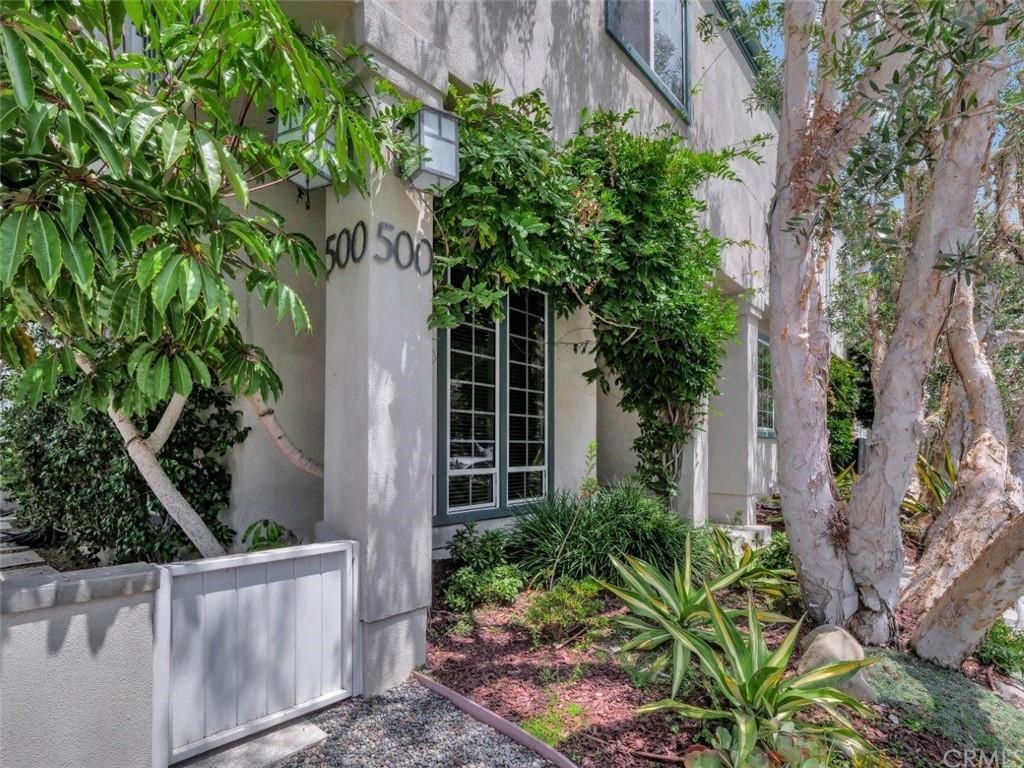 500 3rd Street Manhattan Beach, CA 90266 - Photo 2 of 40