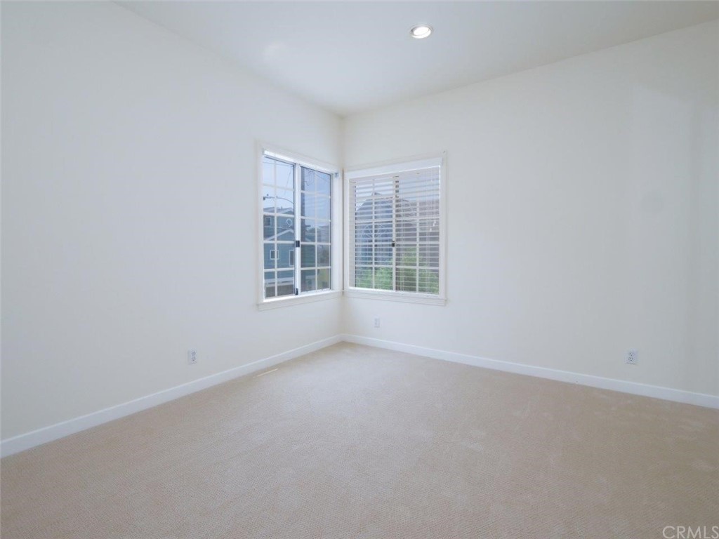 500 3rd Street Manhattan Beach, CA 90266 - Photo 26 of 40 Bedroom 3