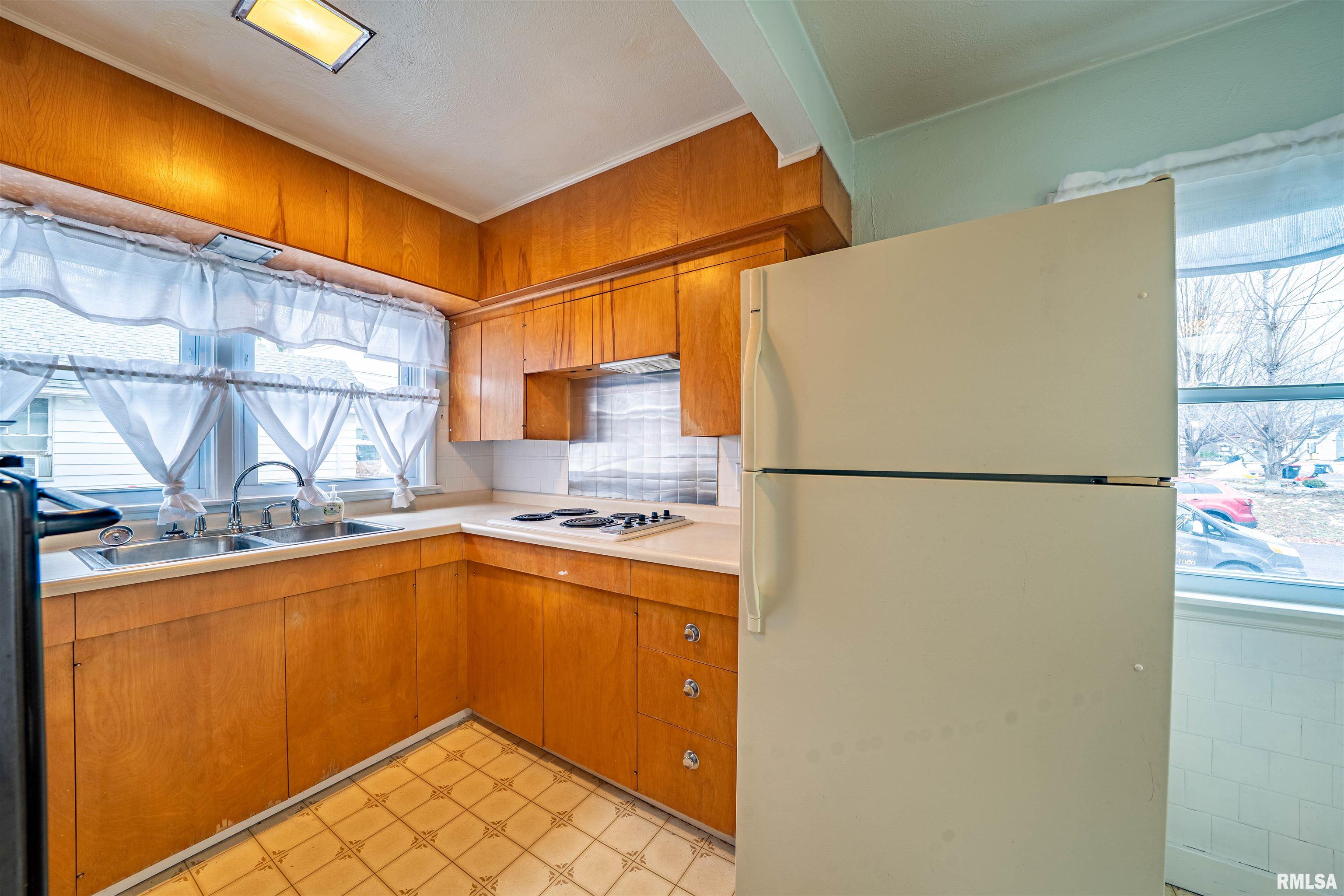 1227 State Street Pekin, IL 61554 - Photo 13 of 49