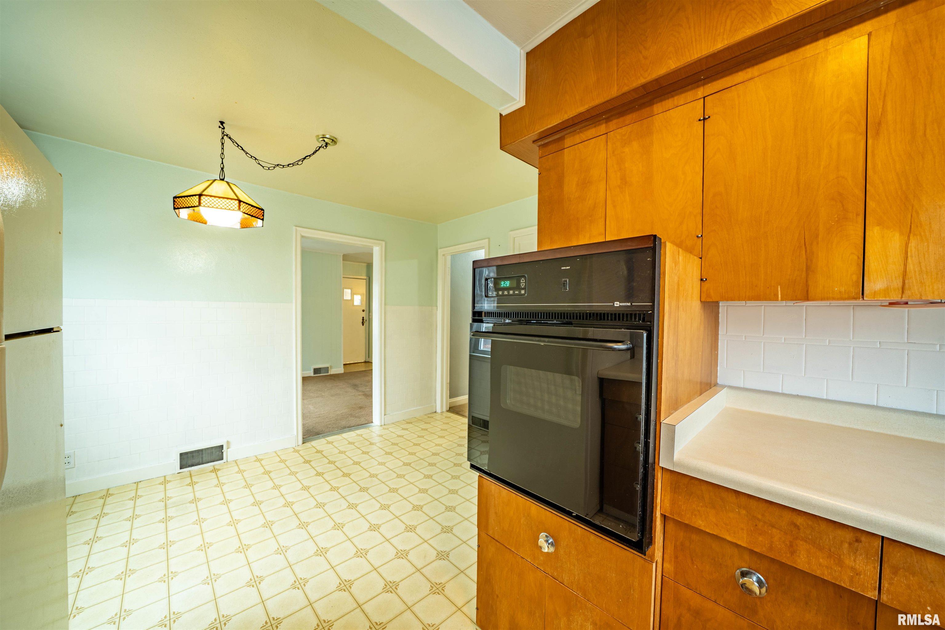 1227 State Street Pekin, IL 61554 - Photo 15 of 49