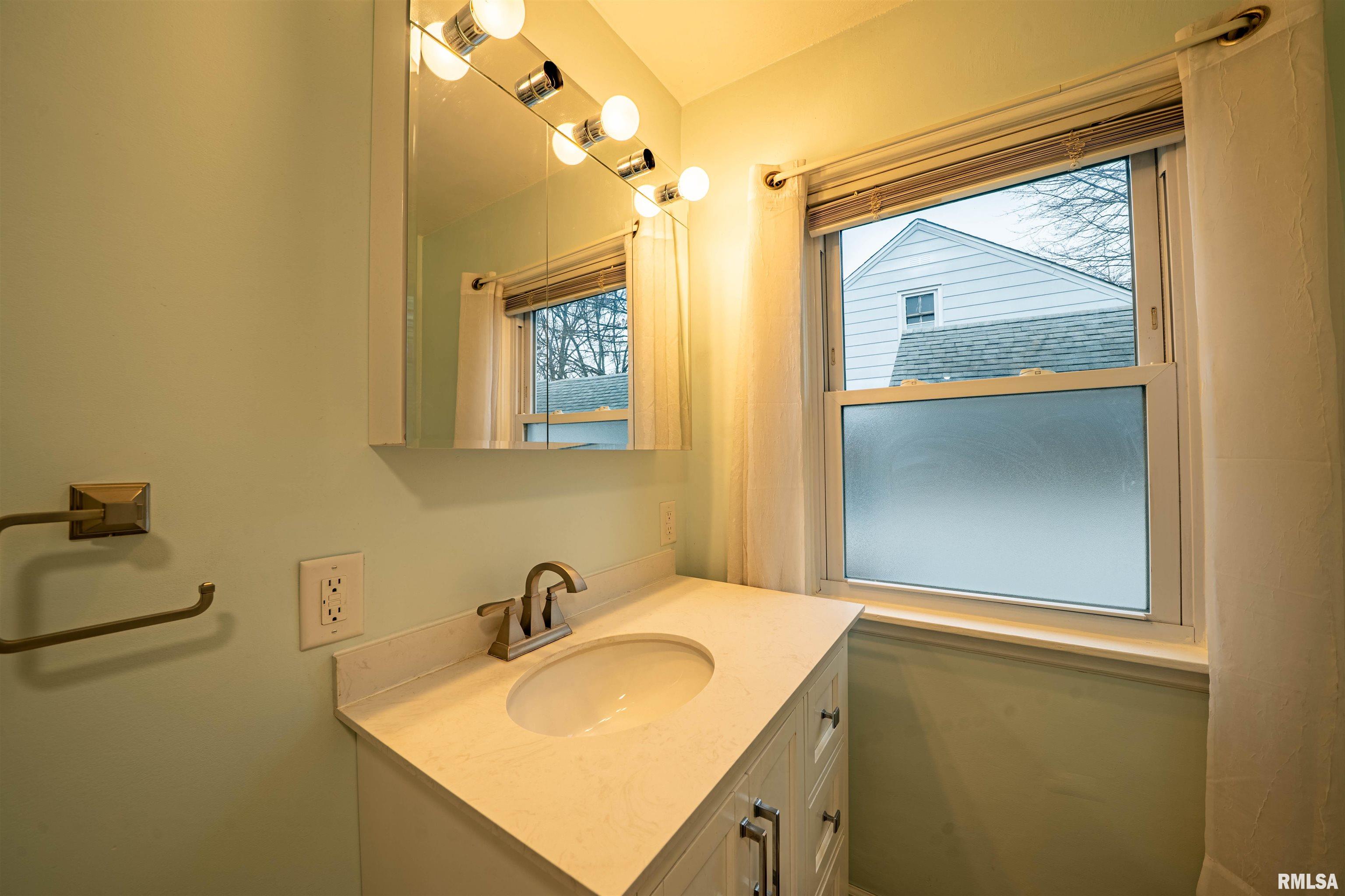 1227 State Street Pekin, IL 61554 - Photo 25 of 49