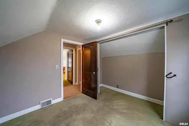 $135,900 | 1227 State Street, Pekin, IL 61554