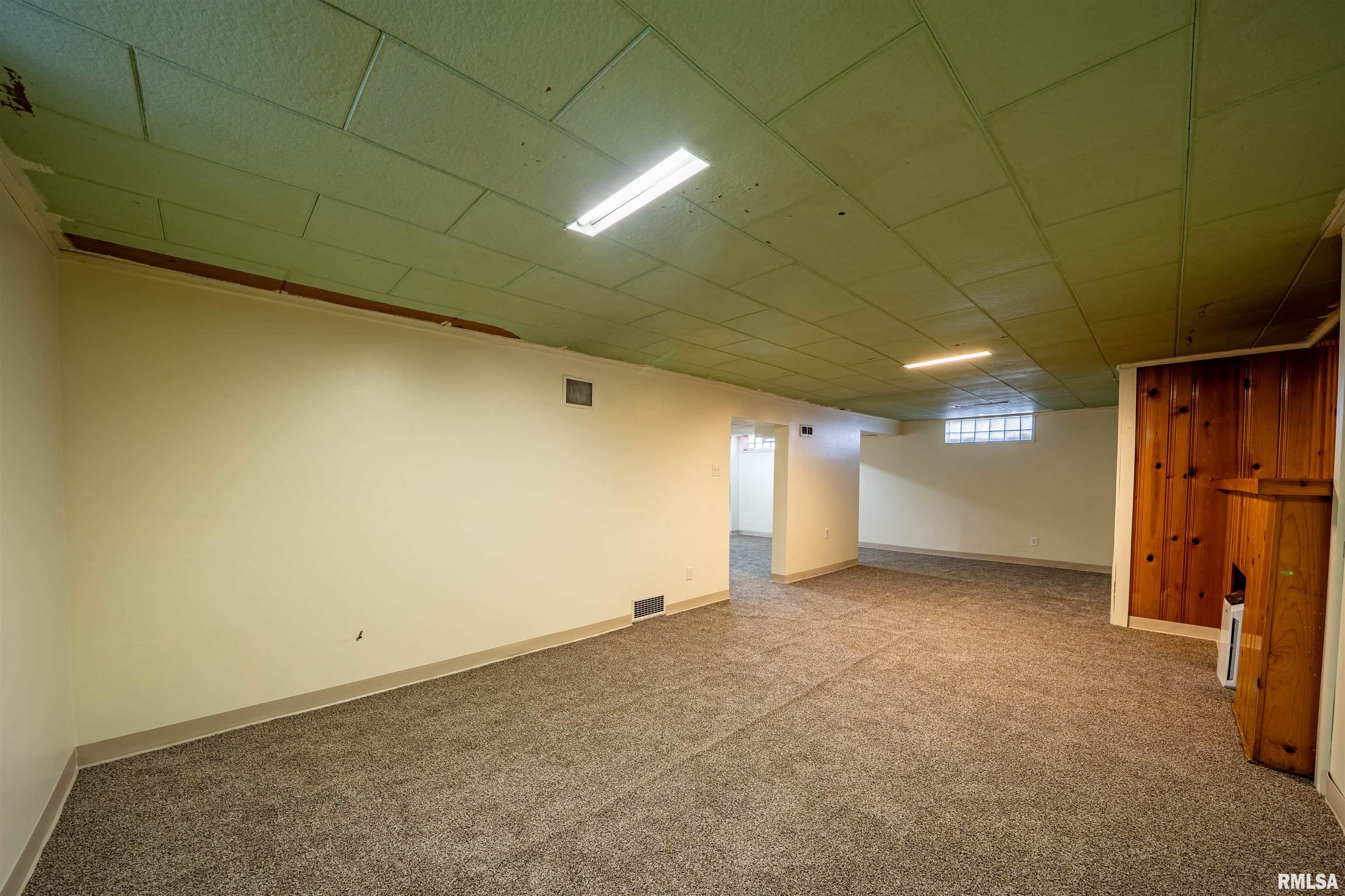 1227 State Street Pekin, IL 61554 - Photo 39 of 49