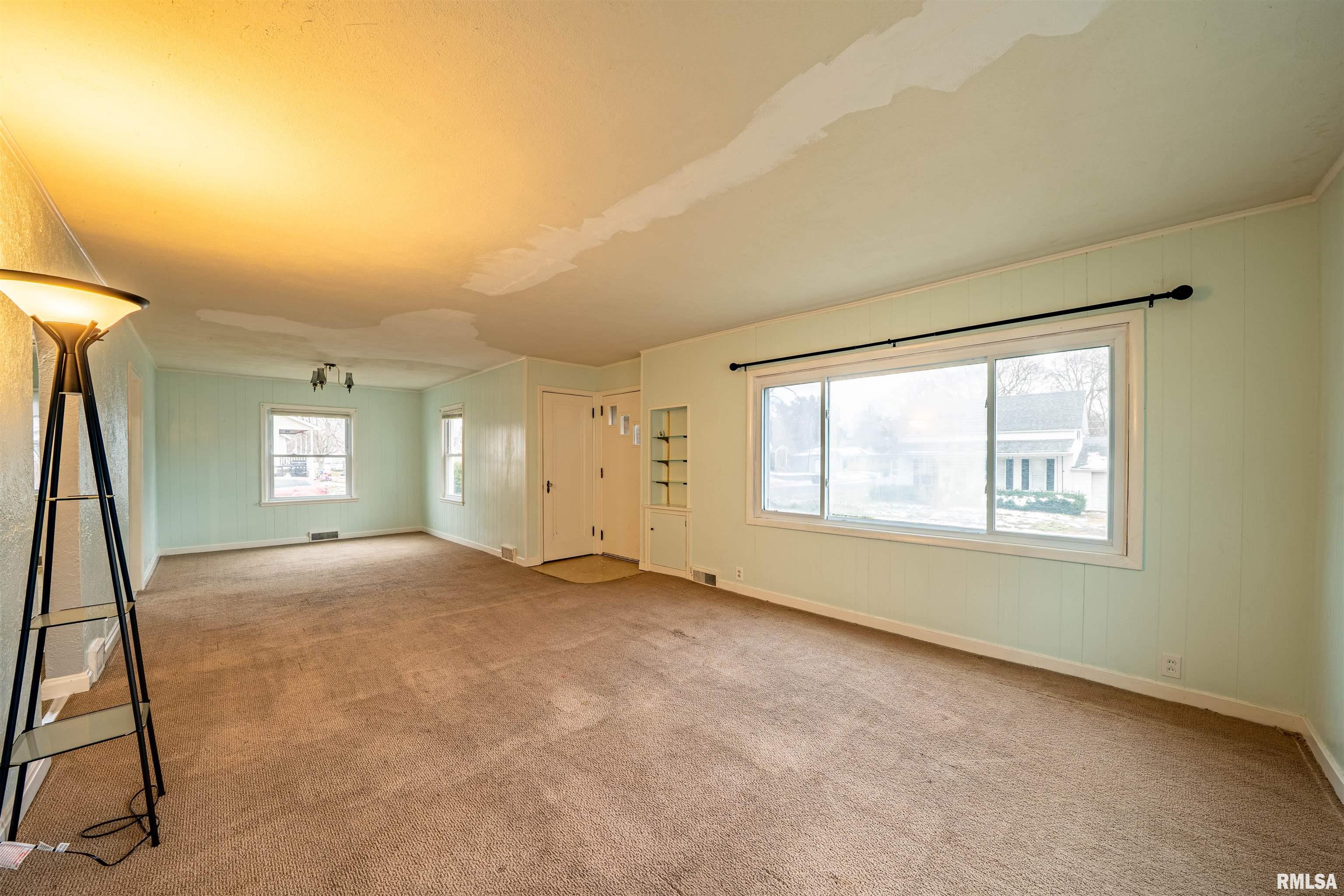 1227 State Street Pekin, IL 61554 - Photo 7 of 49