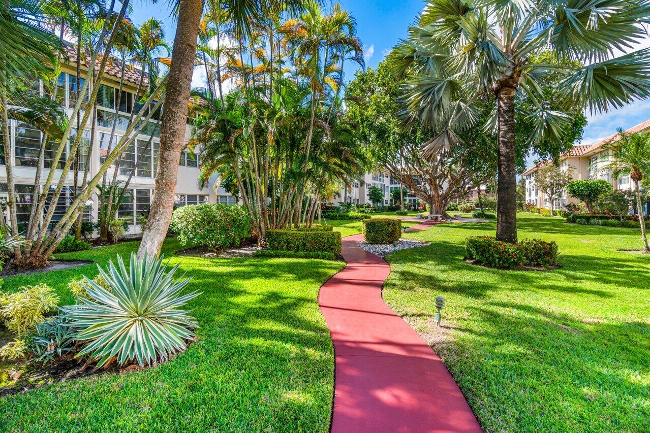 400 Northeast 20th Street, Unit A107 Boca Raton, FL 33431 - Photo 21 of 41 Garden
