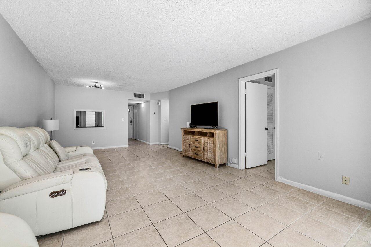 400 Northeast 20th Street, Unit A107 Boca Raton, FL 33431 - Photo 6 of 41 FR