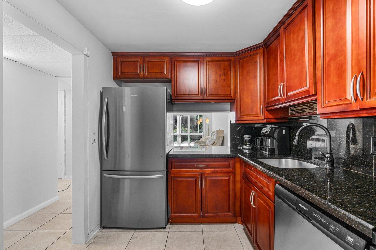 400 Northeast 20th Street, Unit A107 Boca Raton, FL 33431 - Photo 9 of 41 Kitchen