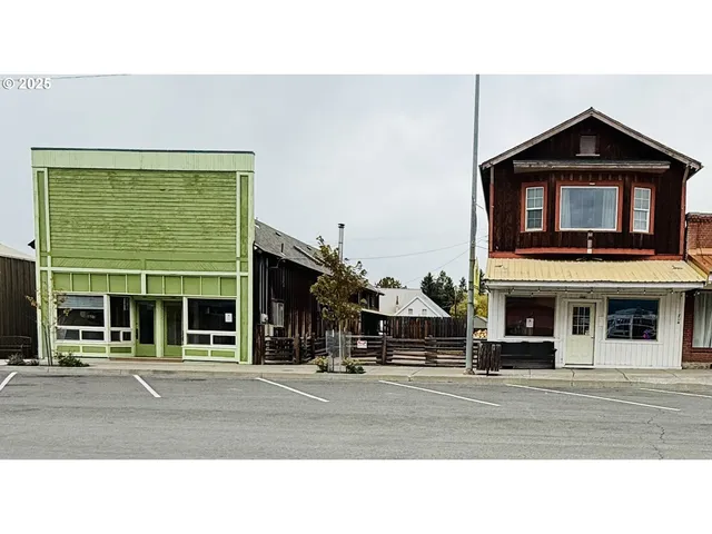 $397,000 | 142 Front Street, Prairie City, OR 97869