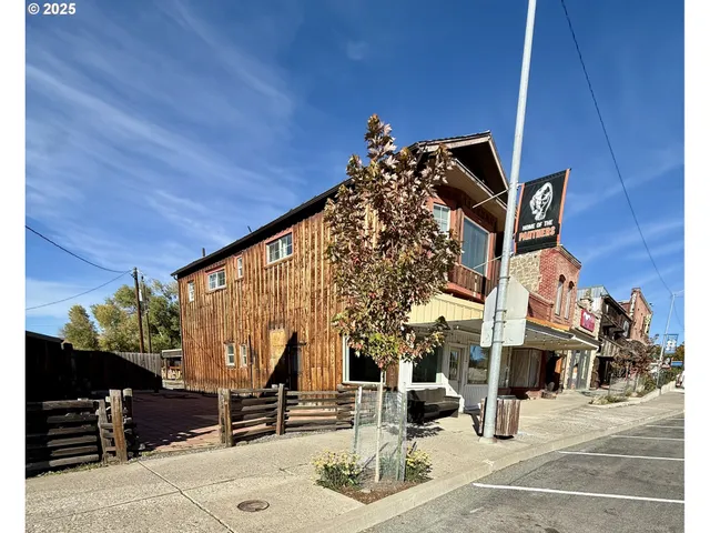 $397,000 | 142 Front Street, Prairie City, OR 97869