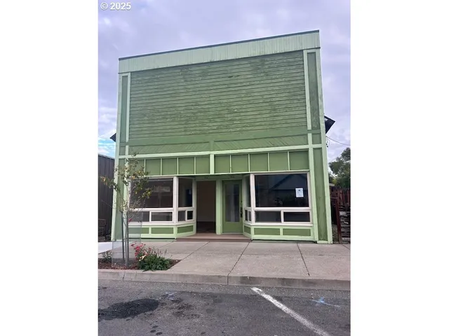 $397,000 | 142 Front Street, Prairie City, OR 97869