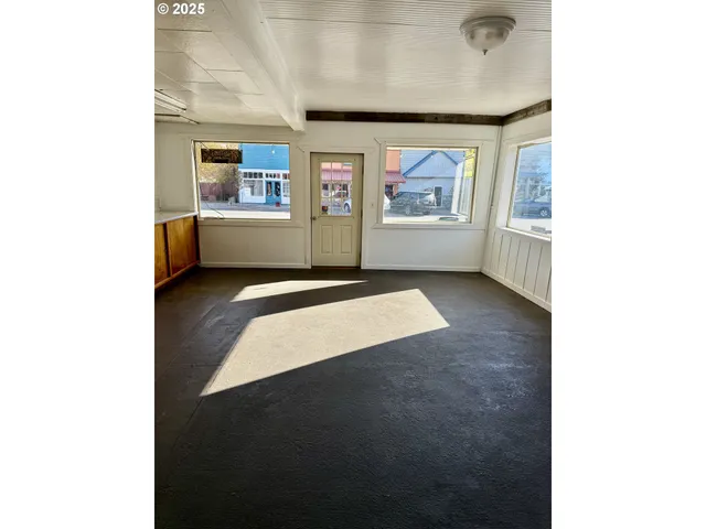 $397,000 | 142 Front Street, Prairie City, OR 97869