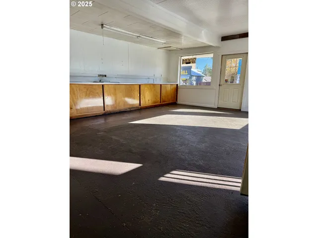 $397,000 | 142 Front Street, Prairie City, OR 97869