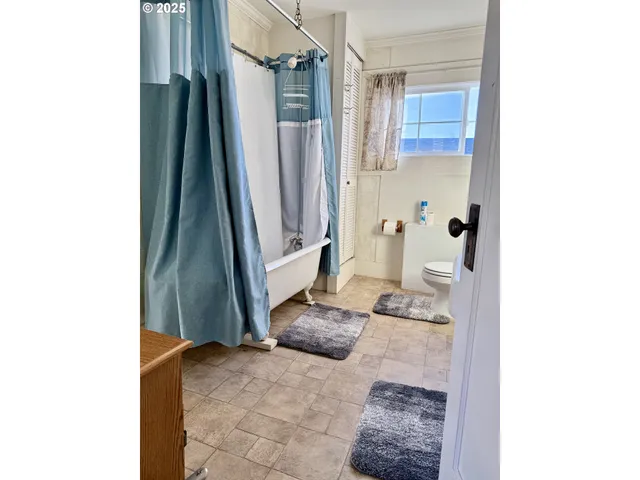 $397,000 | 142 Front Street, Prairie City, OR 97869