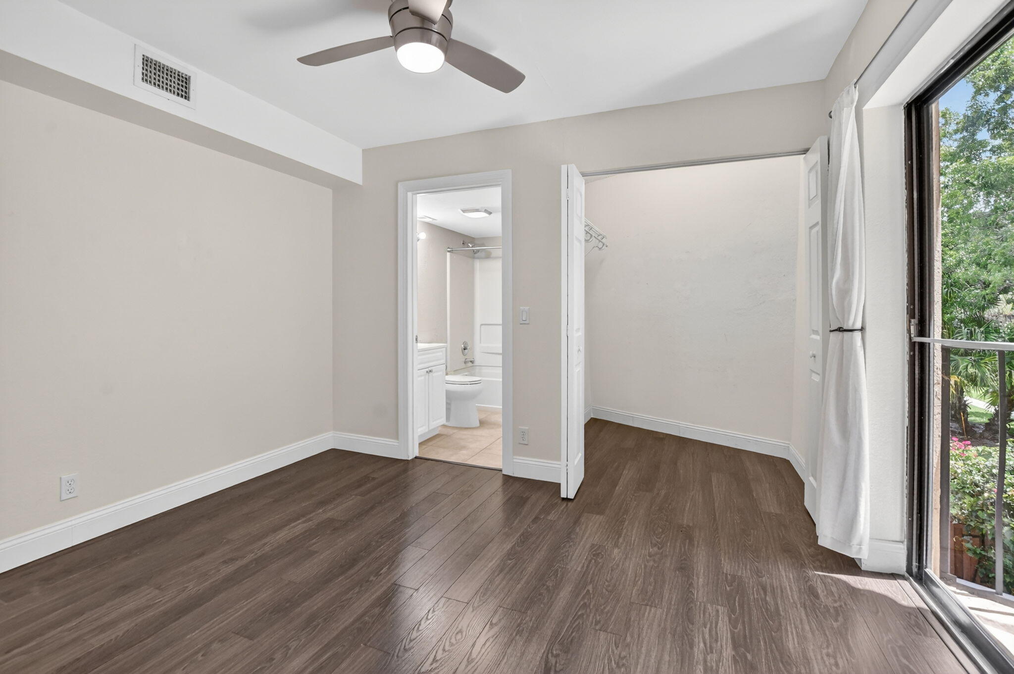 8099 Severn Drive, Unit D Boca Raton, FL 33433 - Photo 21 of 52 21-web-or-mls-DSC_5757