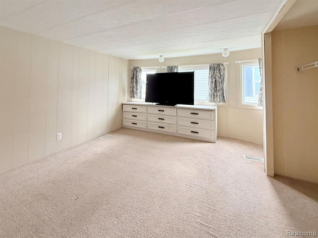 313 Huntington, Unit 11 Newport, MI 48166 - Photo 6 of 16