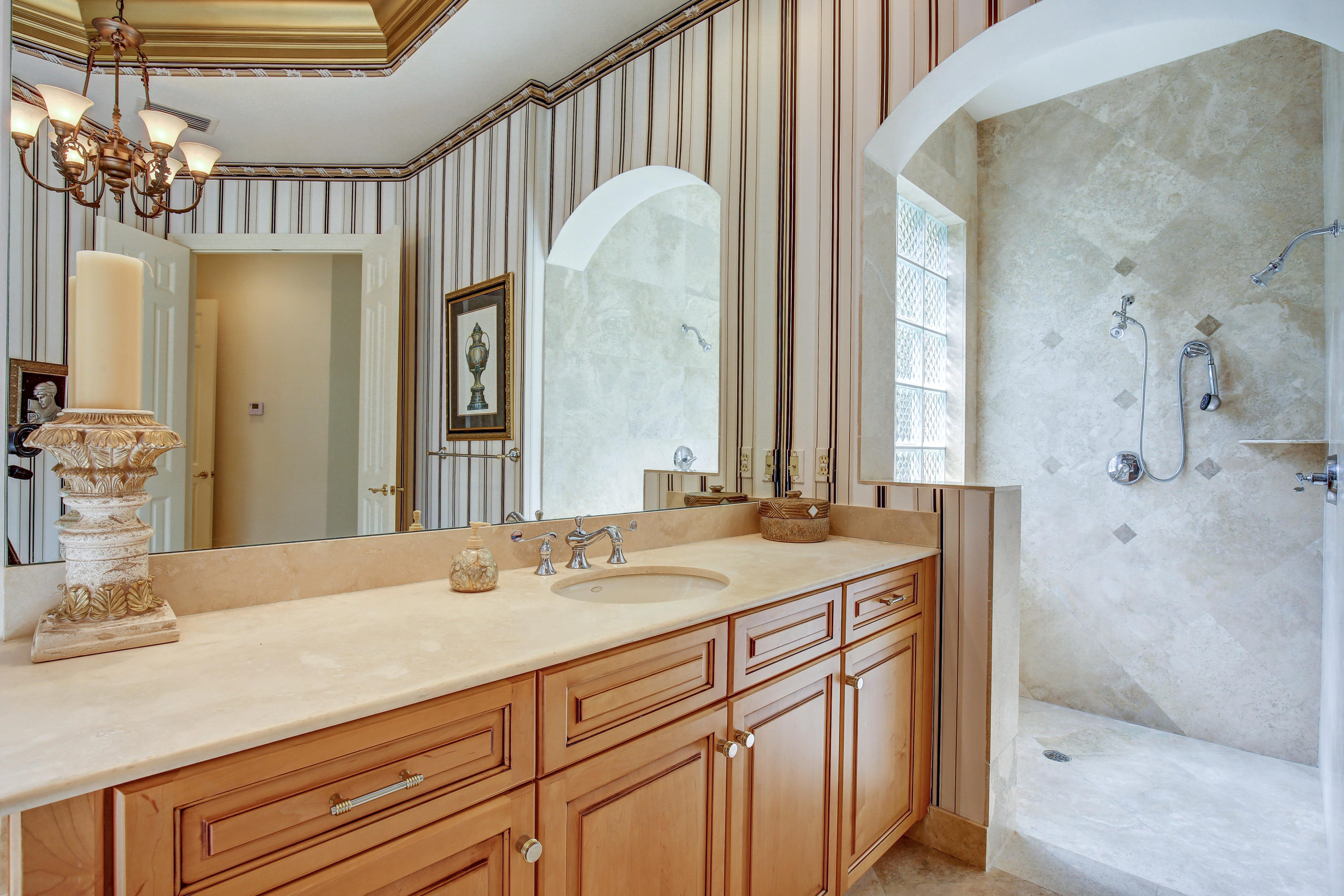7114 Vía Firenze Boca Raton, FL 33433 - Photo 18 of 33 Master Bath