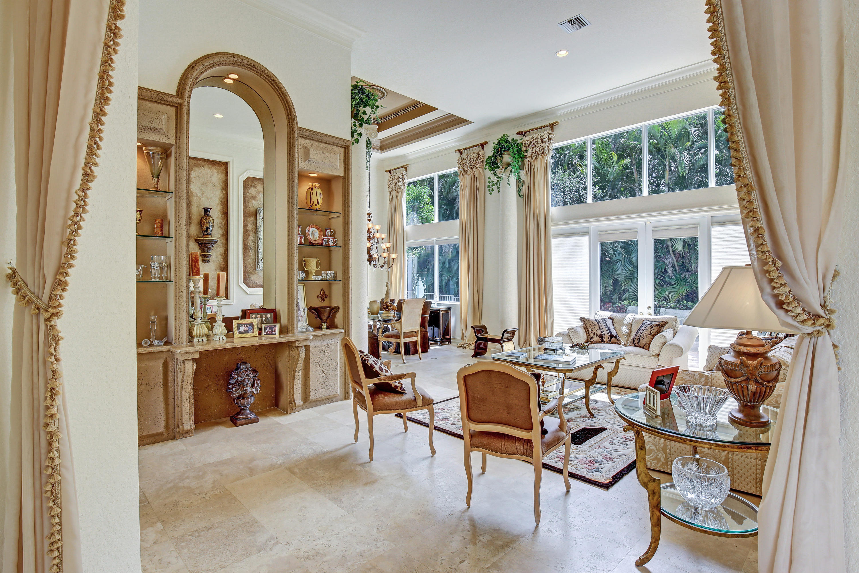 7114 Vía Firenze Boca Raton, FL 33433 - Photo 4 of 33 Living Room