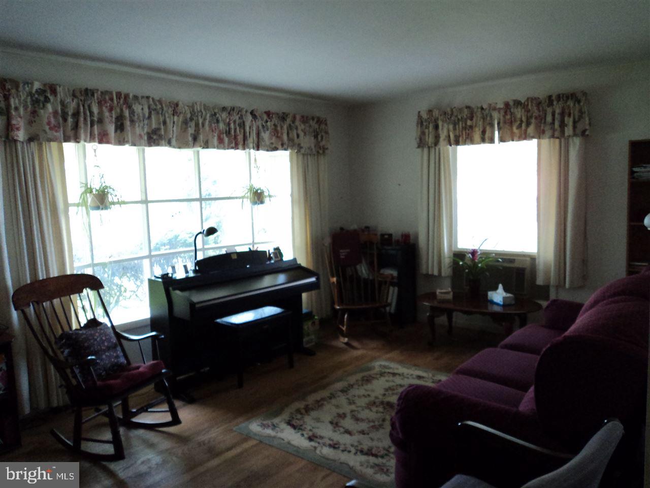 4690 Charles Road Mechanicsburg, PA 17050 - Photo 3 of 10 Gallery Image 3