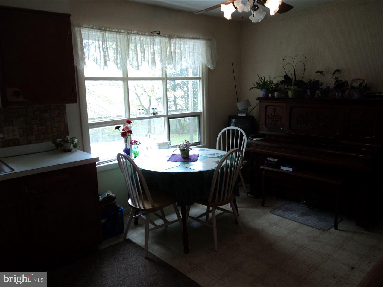 4690 Charles Road Mechanicsburg, PA 17050 - Photo 7 of 10 Gallery Image 7