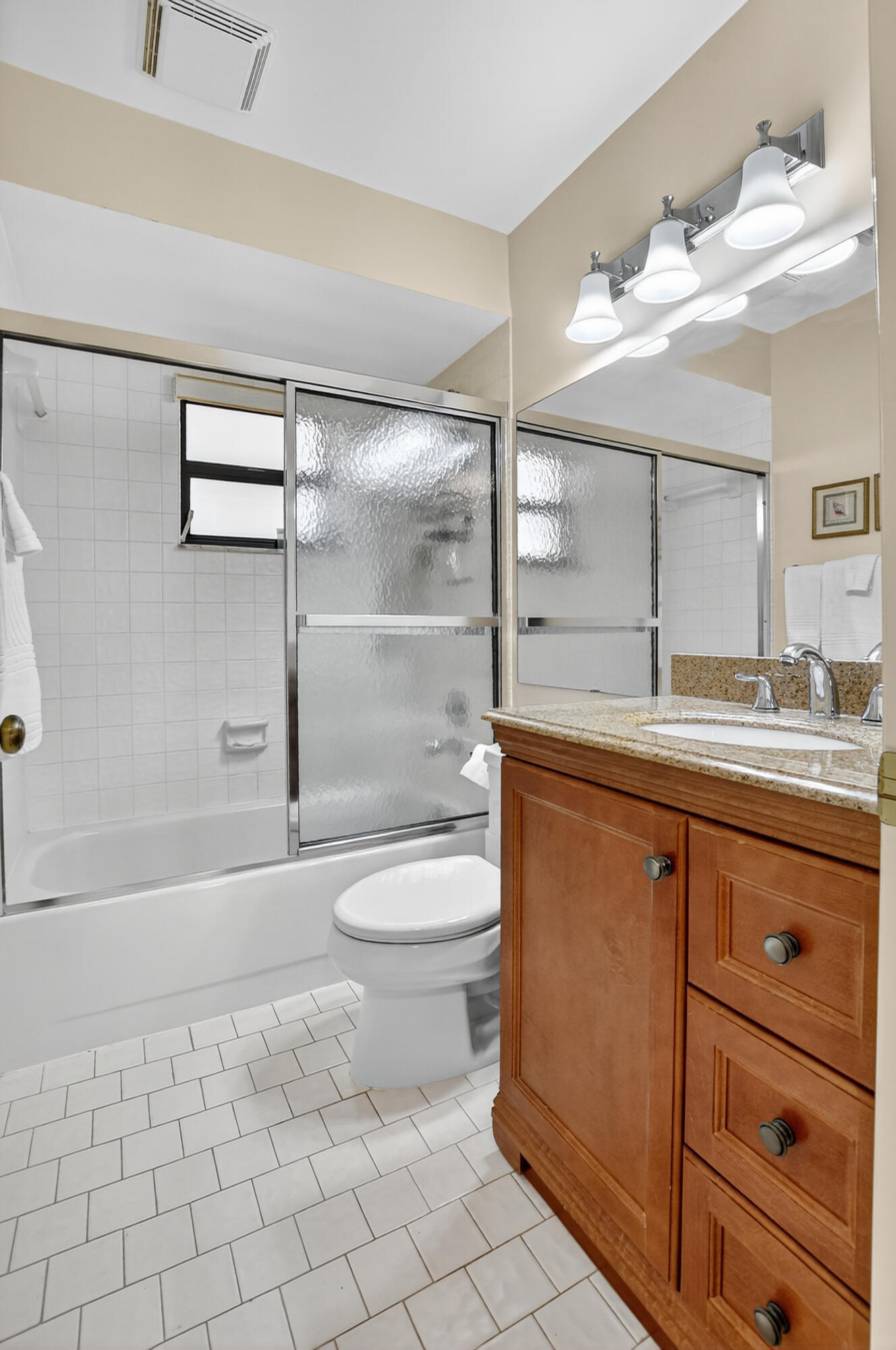 6914 Escobar Court Boca Raton, FL 33433 - Photo 17 of 39 GUEST BATHROOM