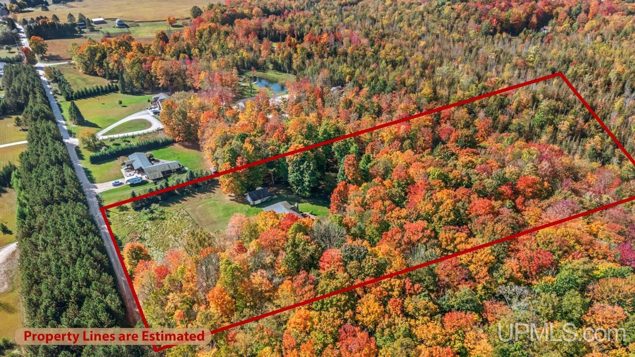 8575 M.5 Road Gladstone, MI 49837 - Photo 2 of 33