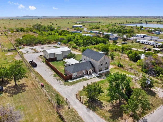$595,000 | 3993 Seaborn Road, Ponder, TX 76259