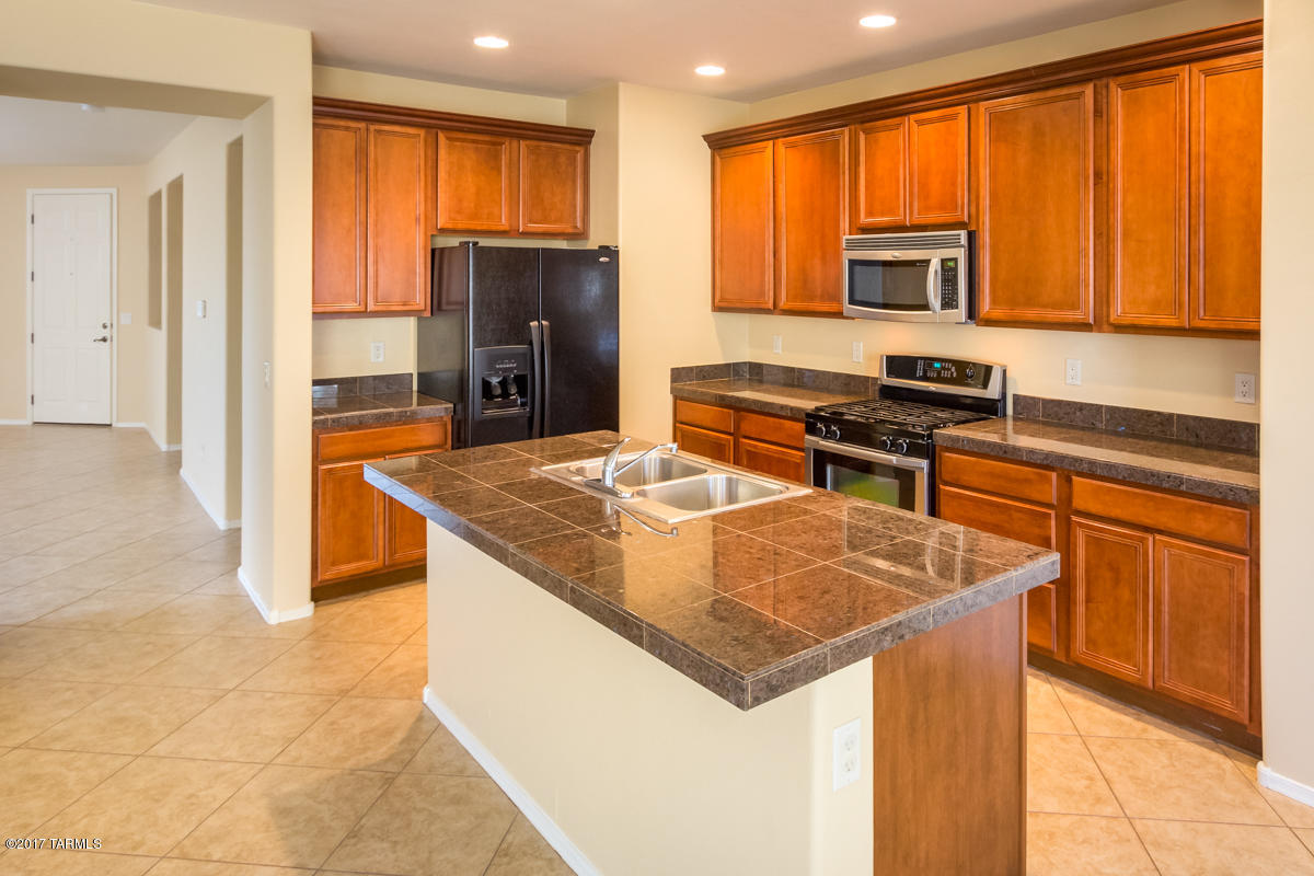 1182 West Rodriguez Road Tucson, AZ 85755 - Photo 11 of 28