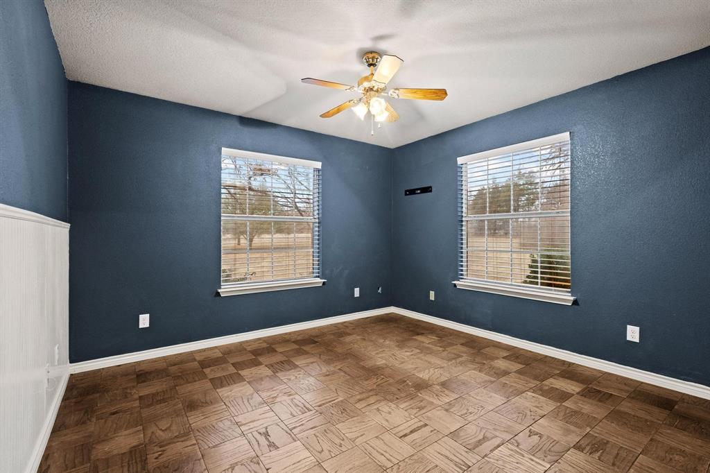 265 Cooks Corner Road Pottsboro, TX 75076 - Photo 20 of 40 a view of an empty room with a window