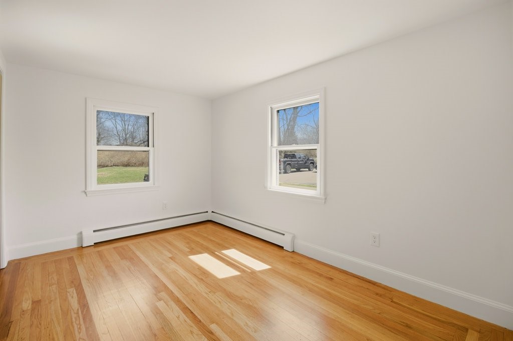 55 Mixter Street Middletown, RI 02842 - Photo 27 of 50