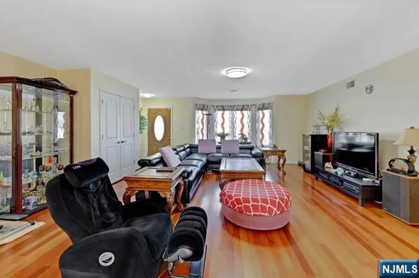 $4,750 | 248 Clark Terrace, Cliffside Park, NJ 07010