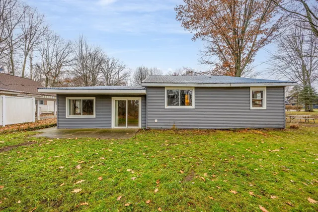 $349,900 | 10833 1st Street, Stanwood, MI 49346