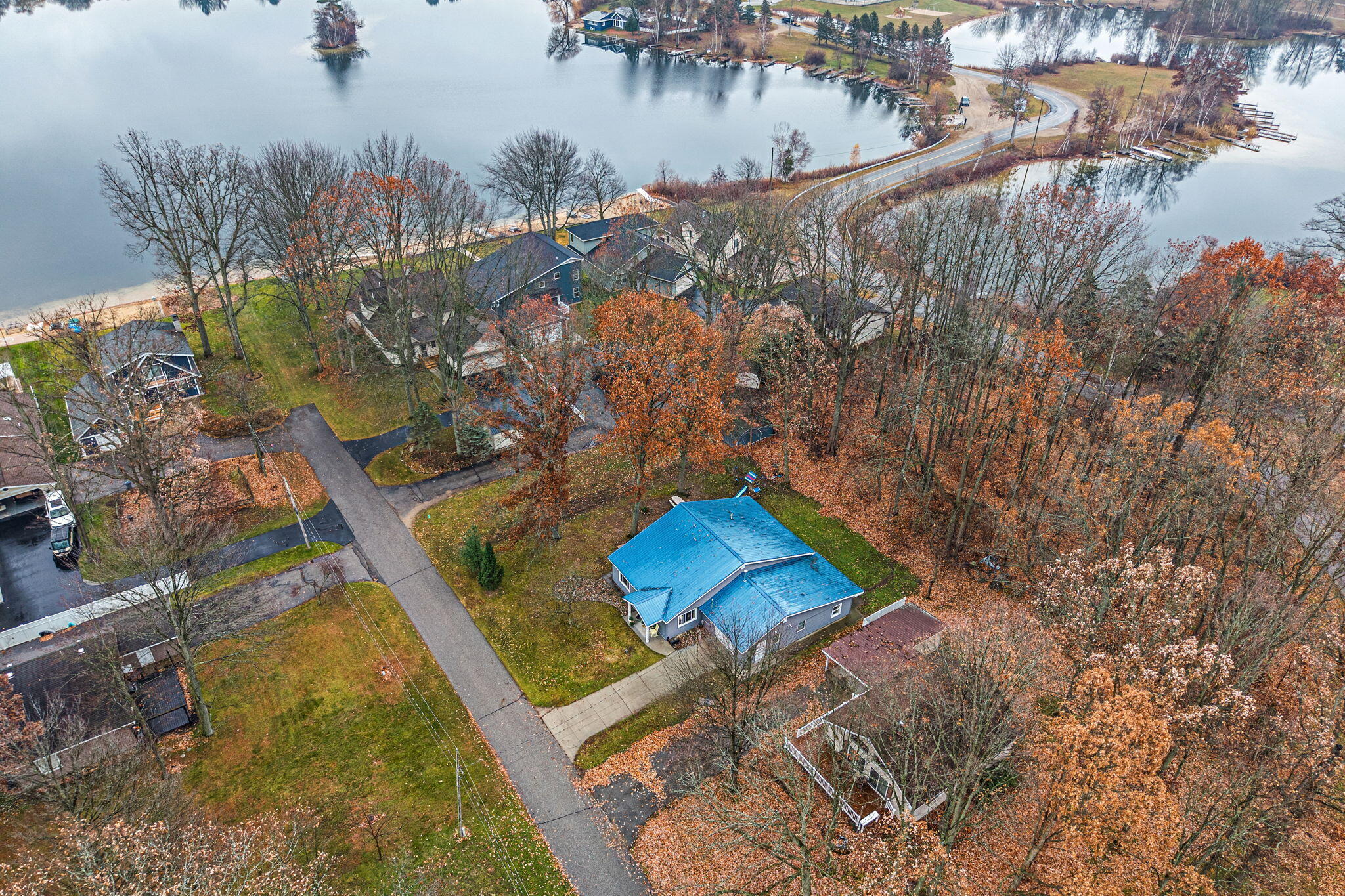 10833 1st Street Stanwood, MI 49346 - Photo 2 of 39 main lake