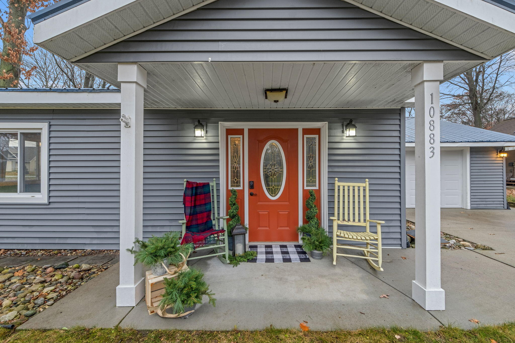 10833 1st Street Stanwood, MI 49346 - Photo 8 of 39 front porch