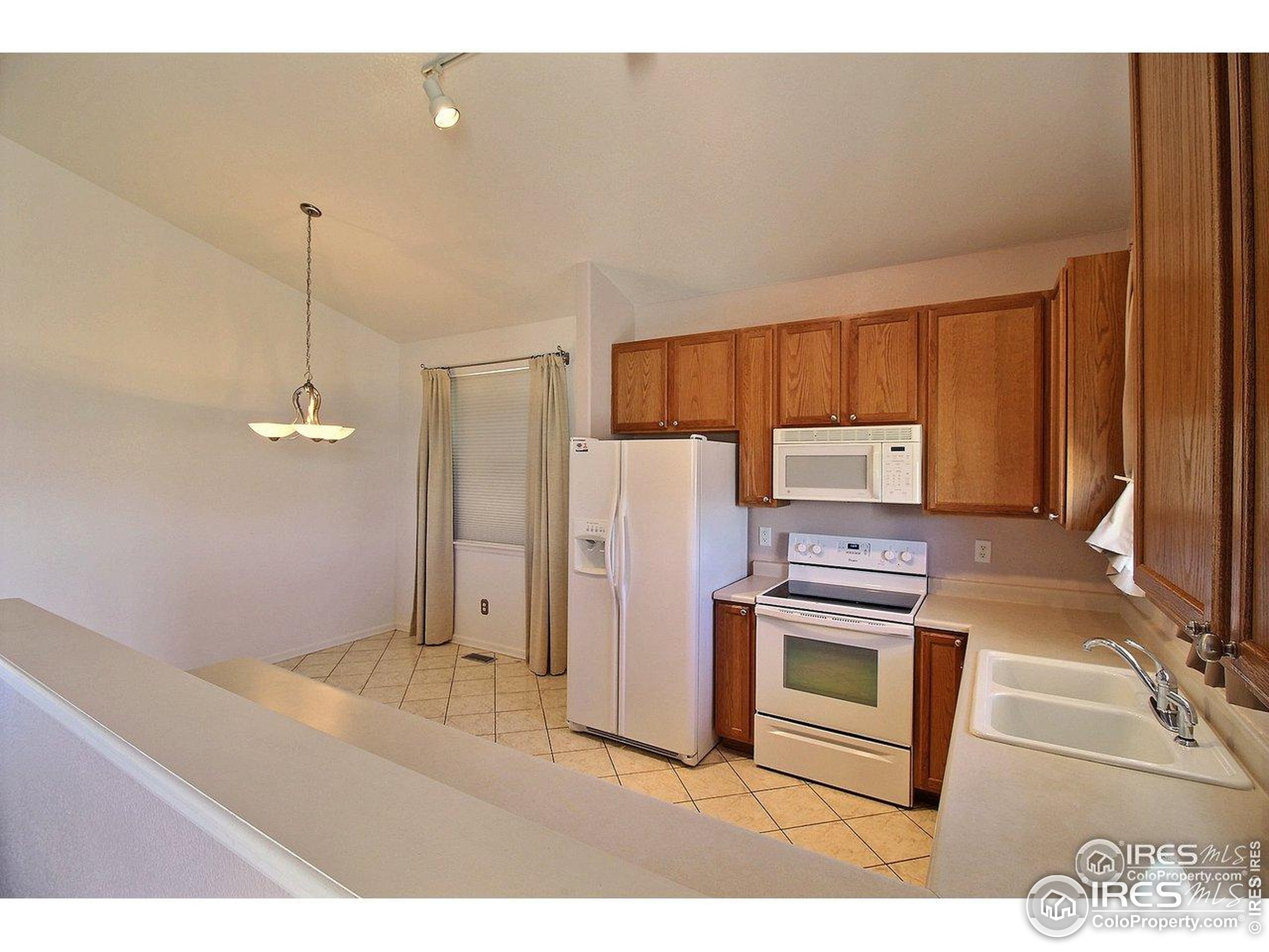 4902 29th Street, Unit 22D Greeley, CO 80634 - Photo 9 of 30