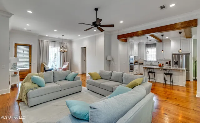 $469,000 | 108 Wingspan Way, Madison, MS 39110