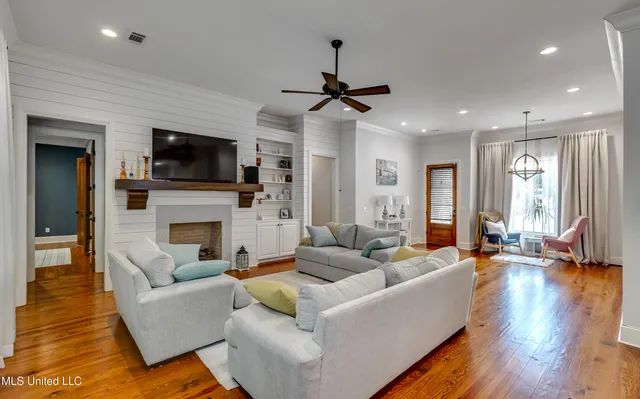 $469,000 | 108 Wingspan Way, Madison, MS 39110