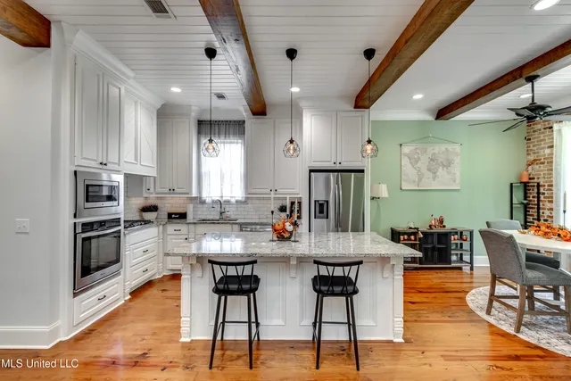 $469,000 | 108 Wingspan Way, Madison, MS 39110