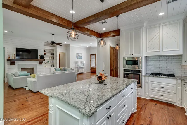 $469,000 | 108 Wingspan Way, Madison, MS 39110