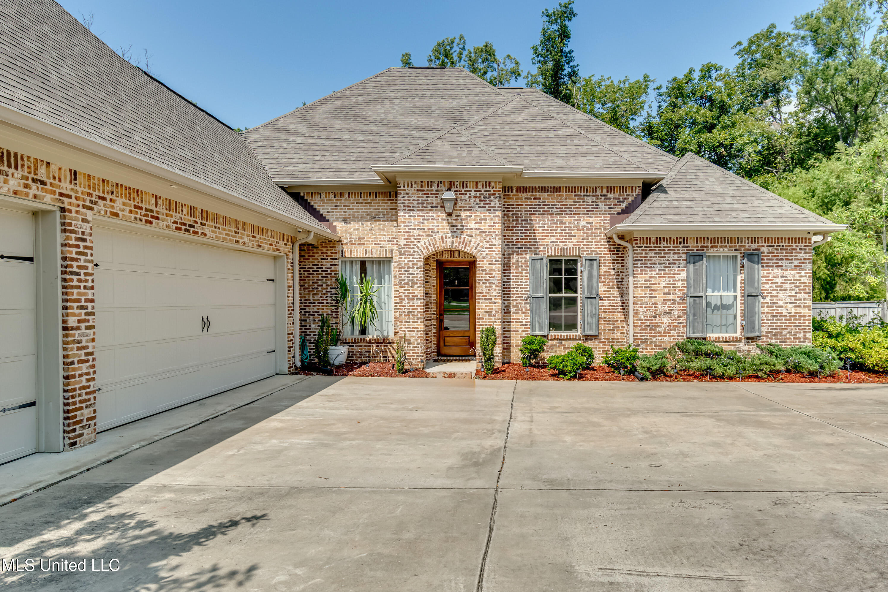 108 Wingspan Way Madison, MS 39110 - Photo 3 of 66 108 Wingspan-5