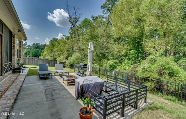 $469,000 | 108 Wingspan Way, Madison, MS 39110