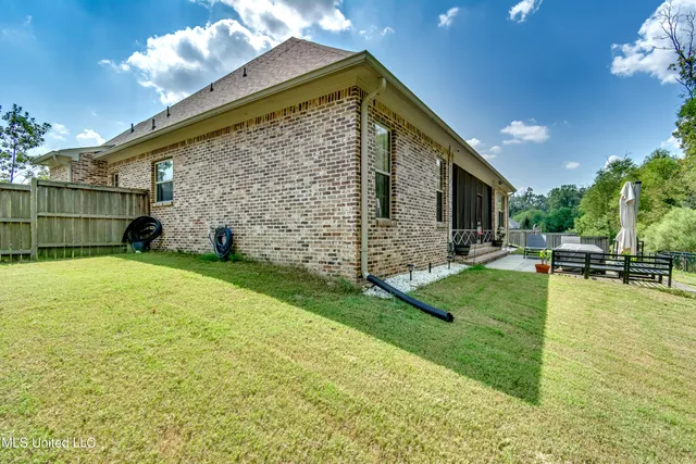 $469,000 | 108 Wingspan Way, Madison, MS 39110
