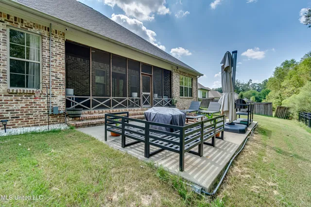 $469,000 | 108 Wingspan Way, Madison, MS 39110